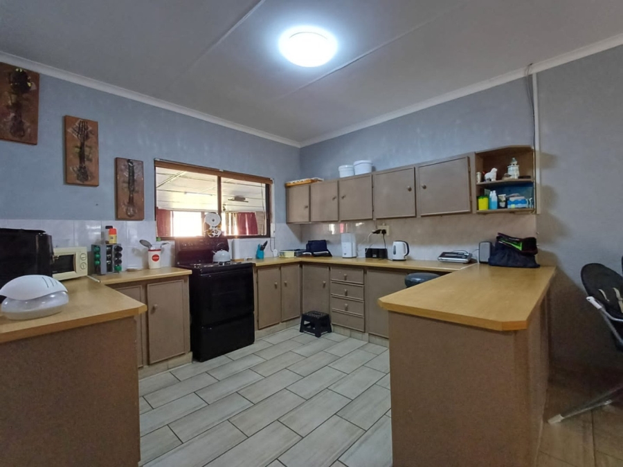 3 Bedroom Property for Sale in Flimieda North West